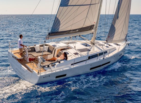 Hanse 410 Exterior