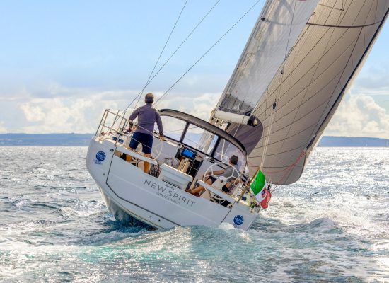 Hanse 360 Exterior