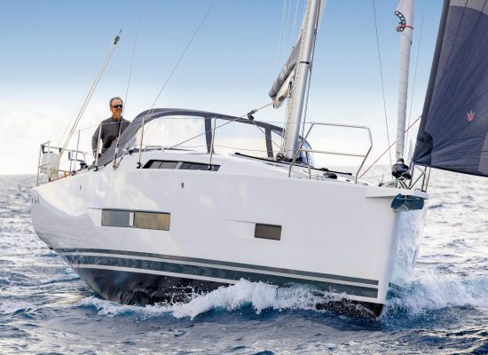 Hanse 360 Exterior