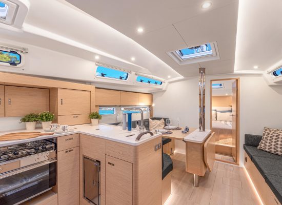 Hanse 360 Interior