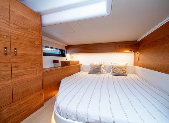 Hanse_590_interior_15_guest_cabin_2