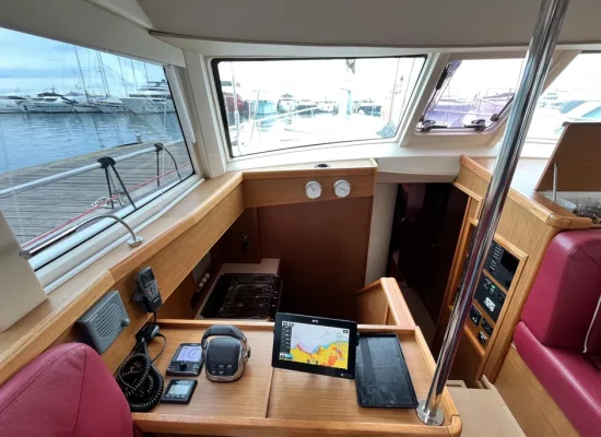 2012-moody-45ds-sail-10043715-20251222051216962-3