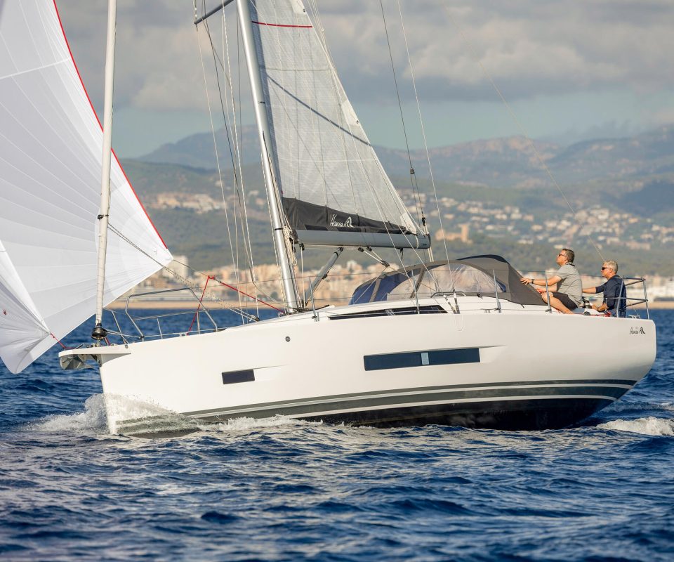 Hanse 360 Exterior